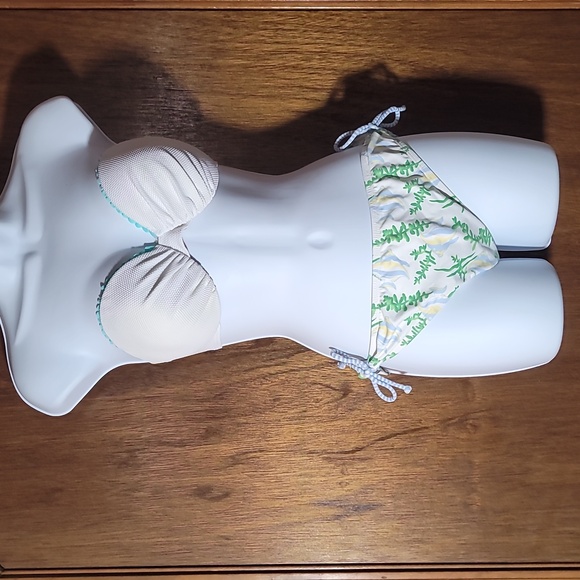 Bikini top and bottom - Picture 1 of 7